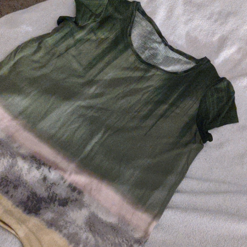 Multicolored shirt